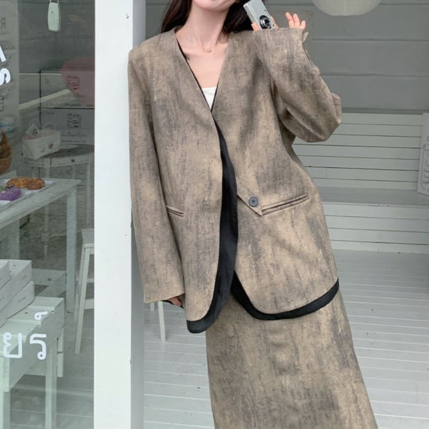 Black-rimmed jacket and skirt set S475