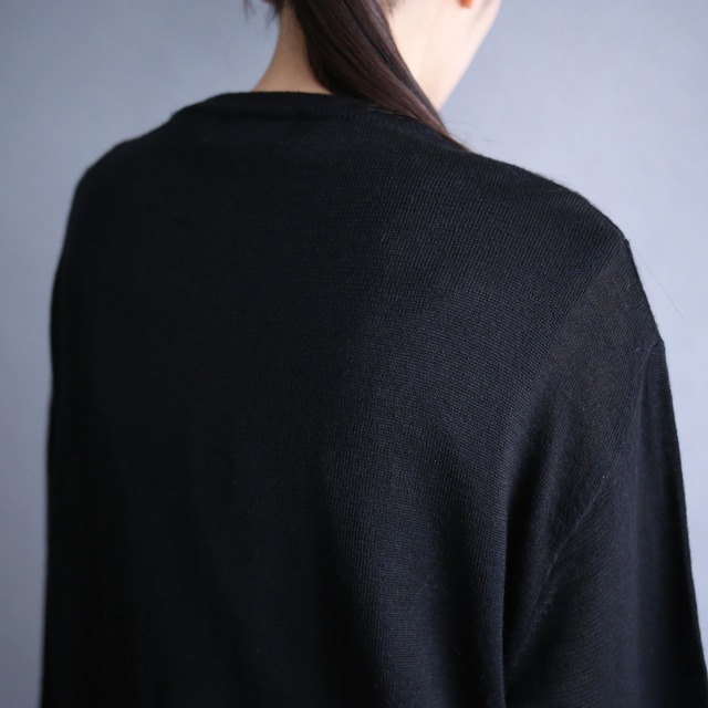 monotone 3D knit pattern loose sweater