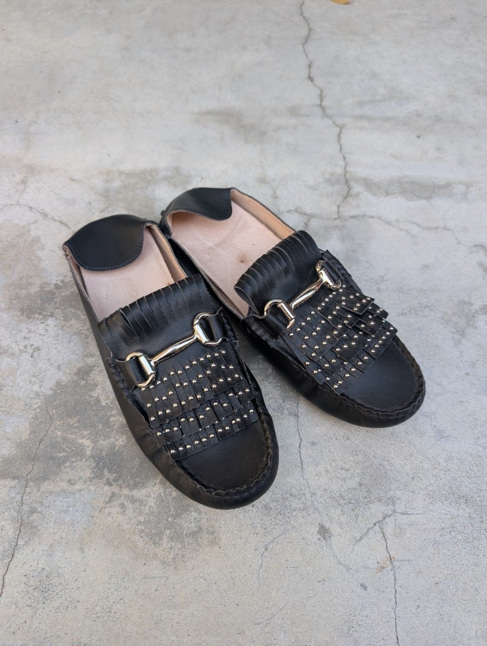 "STUDDED KILT BIT" mule loafers
