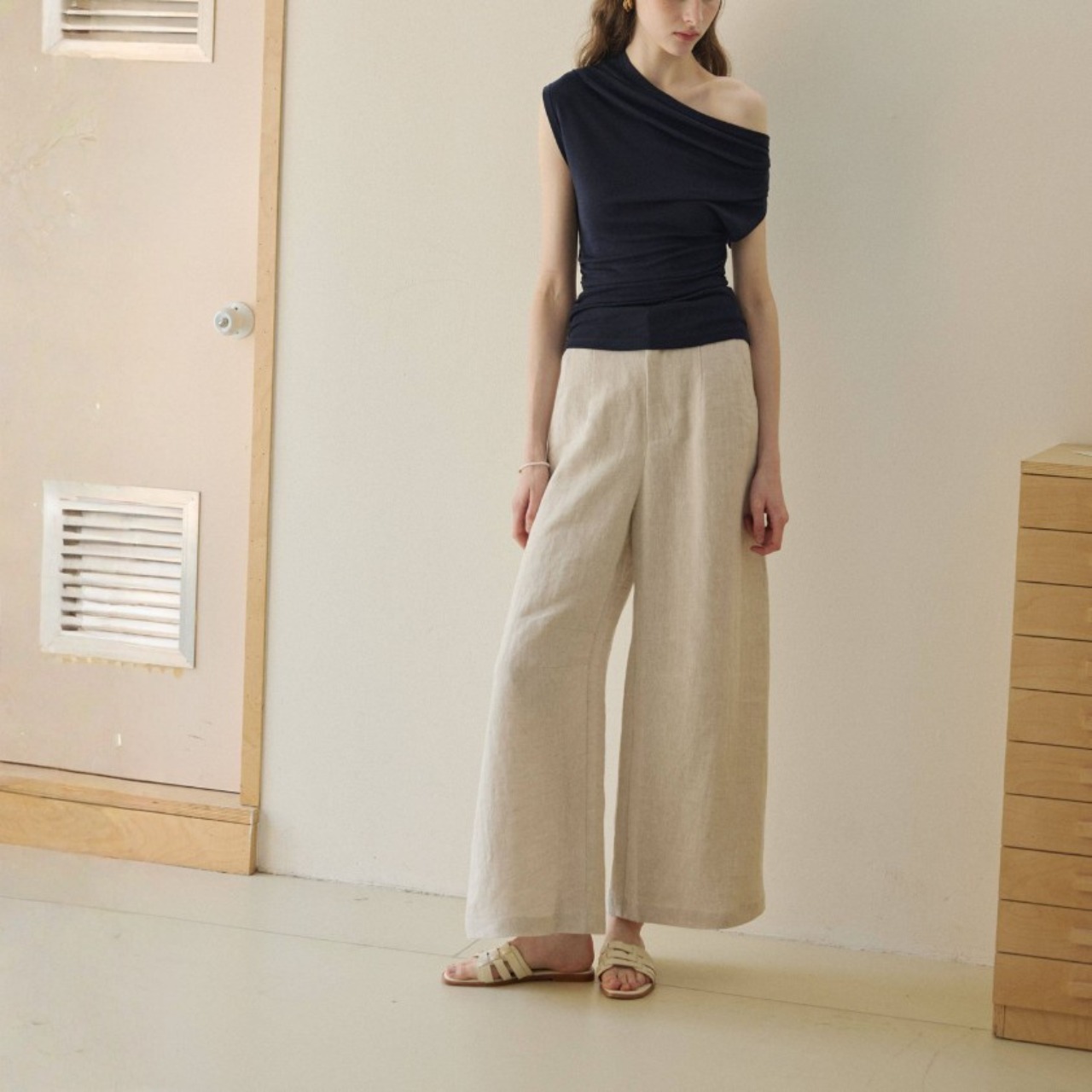 Drapé Shoulder Top F0666