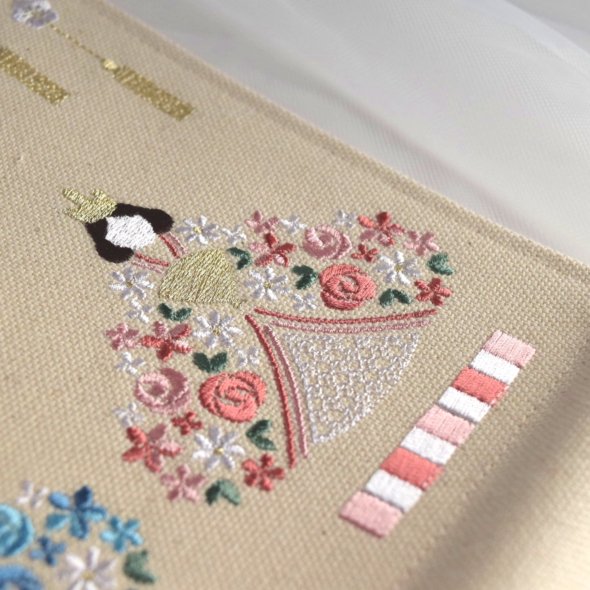 刺繍命名タペストリー《ひな祭り / オフホワイト / 大サイズ》名前旗