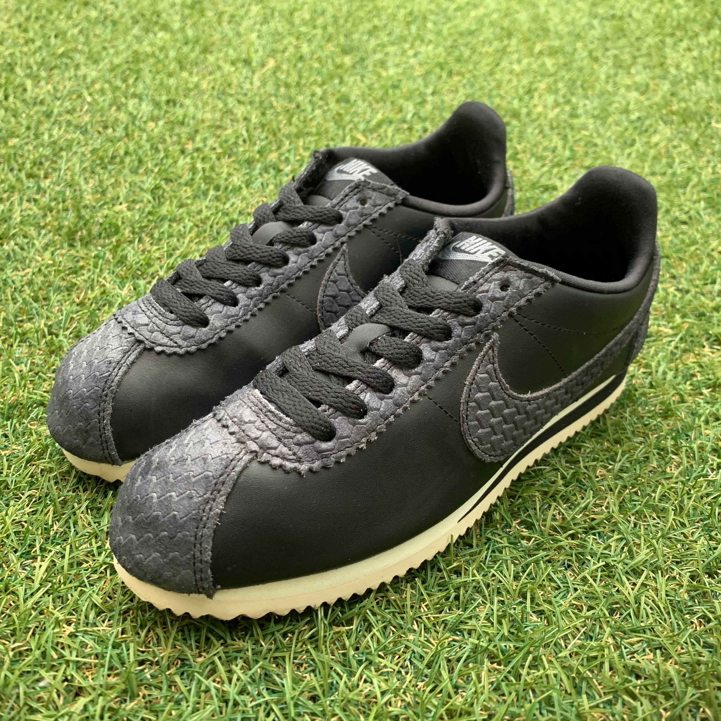 NIKE CLASSIC CORTEZ PREMIUM ナイキ クラシック コルテッツ