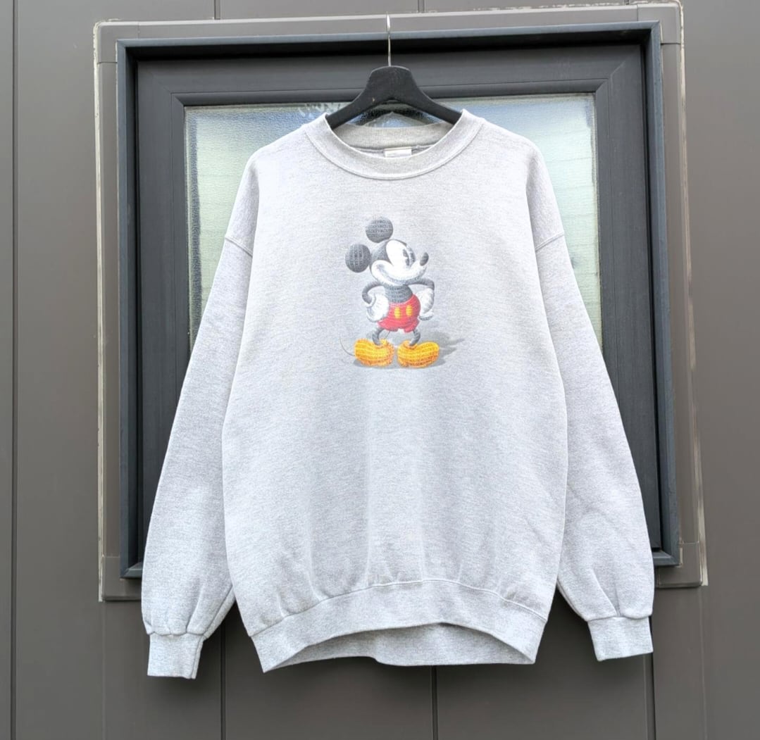mickey monogram design sweat shirt 小岩店