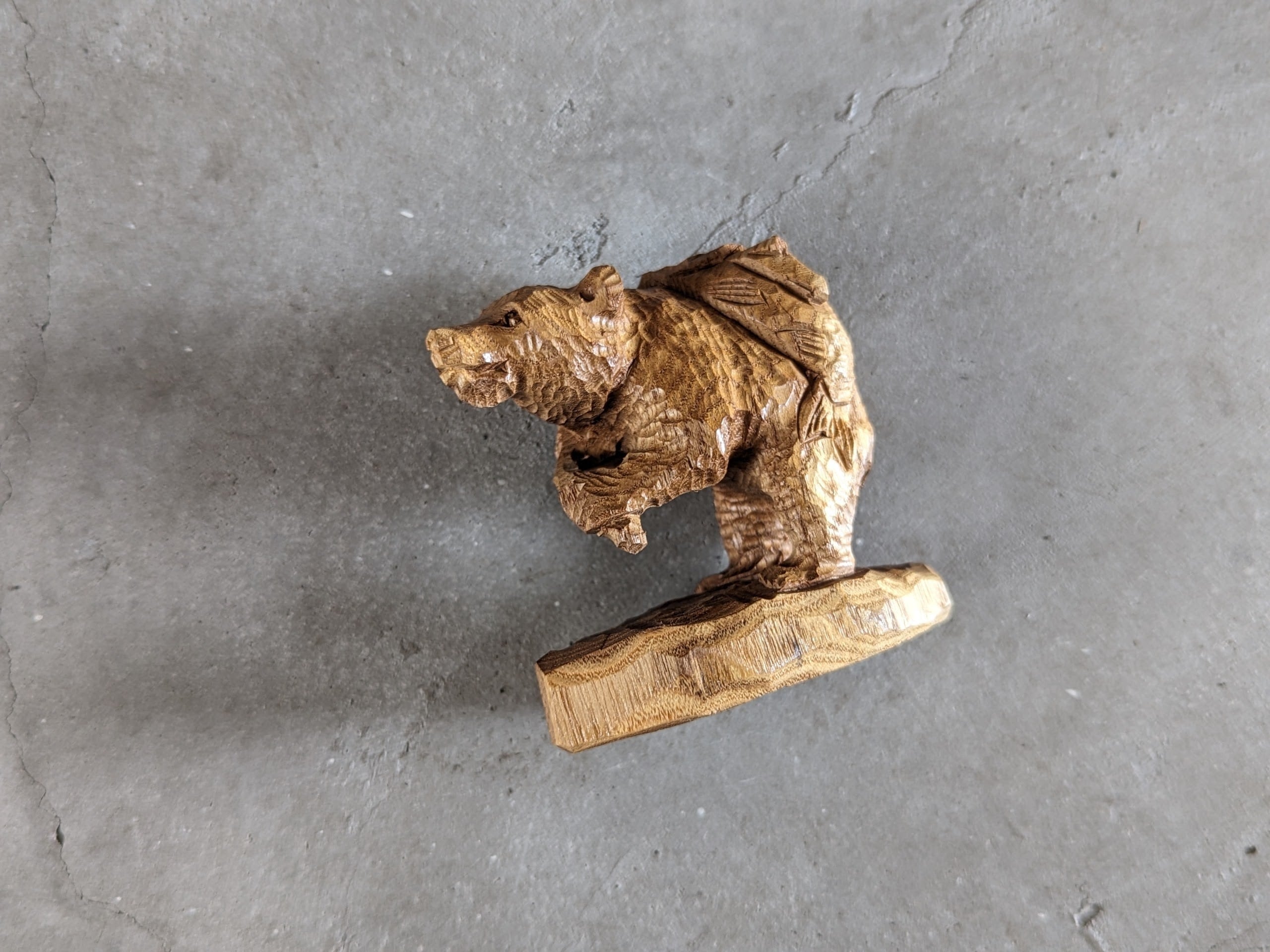 中川貞治 鮭背負い熊 #1 | 木彫りの熊 | inoya | Basic Life Store