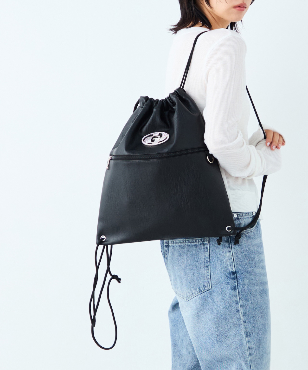 GYDA : FAKE LEATHER KNAP SACK GY-B485