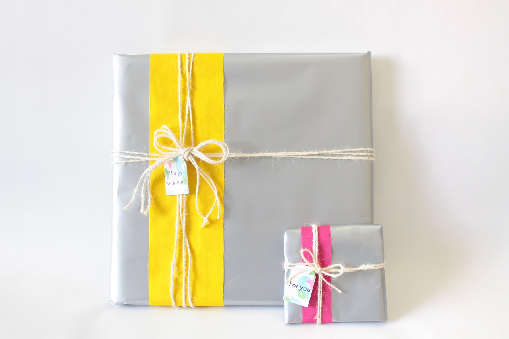 オリジナルファブリックパネル「マチアワセ − white」 | Kalappo