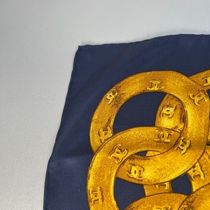 CHANEL シャネル ココマーク チェーン デザイン タグ付き  シルク スカーフ ブルー A-10244