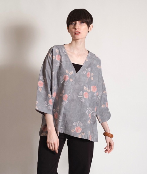 #151 Kimono Blouse made from japanese silk kimono