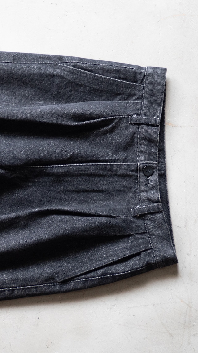 unknown used Black denim tuck pants