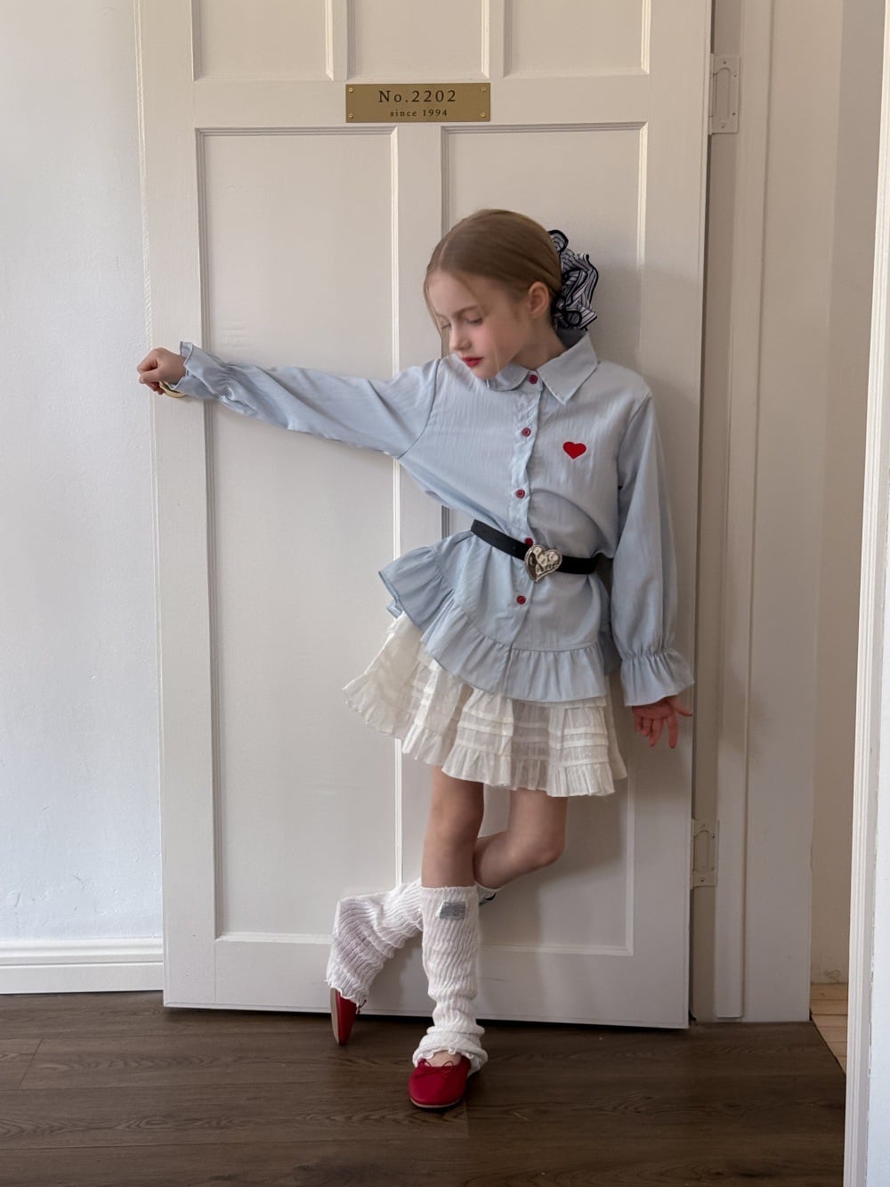 ベルト付きハート刺繍シャツ