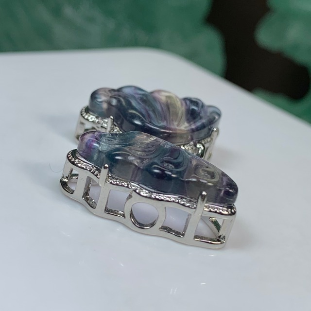 26.フローライト蝶々・横貫通穴☆パーツ