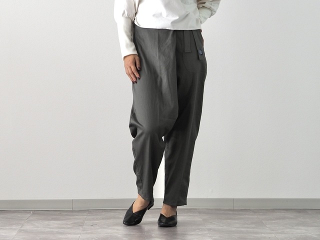 オールシーズン◎/ラップ風テーパードパンツ《ダークグレー／4カラー》3丈から選べます