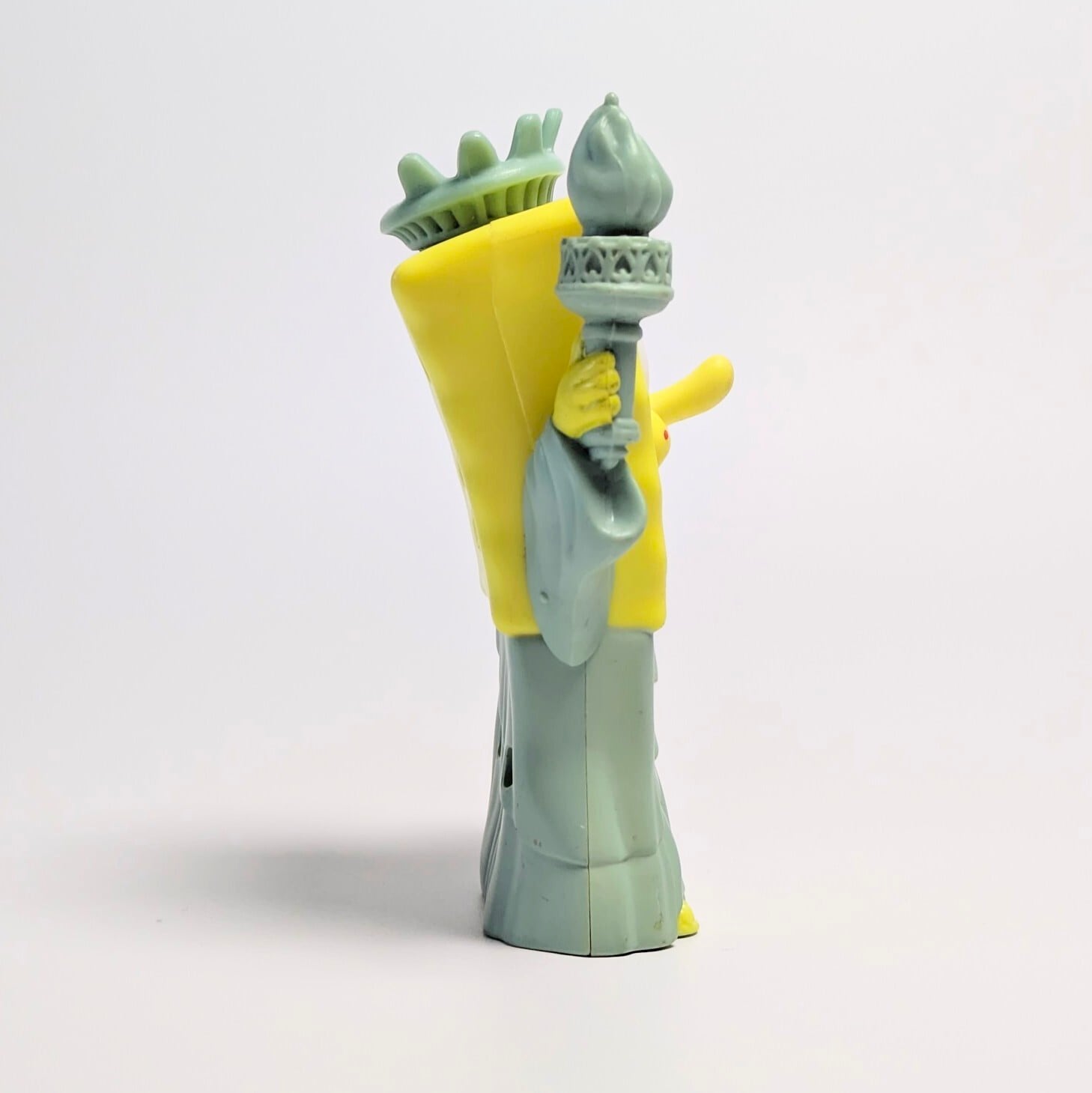 ☆ VINTAGE2005 ☆【 SpongeBob SquarePants ( スポンジボブ ) 】 BURGER KING ミールトイ 『 自由の女神 』〚アメリカン雑貨 アメトイ〛