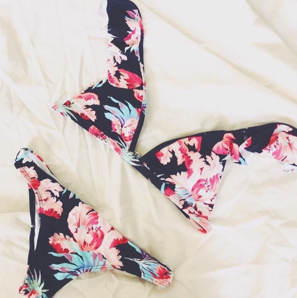 【SELF-PORTRAIT】ブラッククロシェフラワービキニ/関税送料込 Bikini♡ショルダーフリルフラワービキニ | GE store
