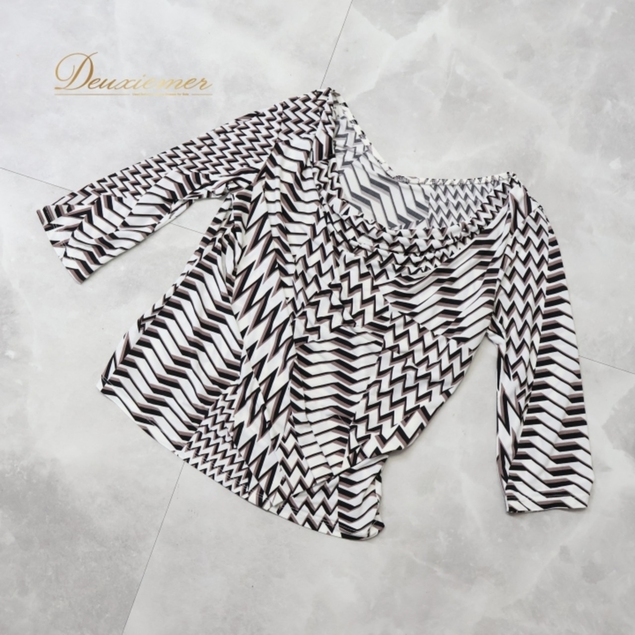 社交ダンス 衣装 トップス ブラウス ホワイト系 チャコット Chacott 日本製 白 黒 紫 柄 伸縮 ストレッチ 練習 レッスン かわいい パーティー ダンス衣装 イベント ステージ 柔らかい生地 ブラック系 パープル系