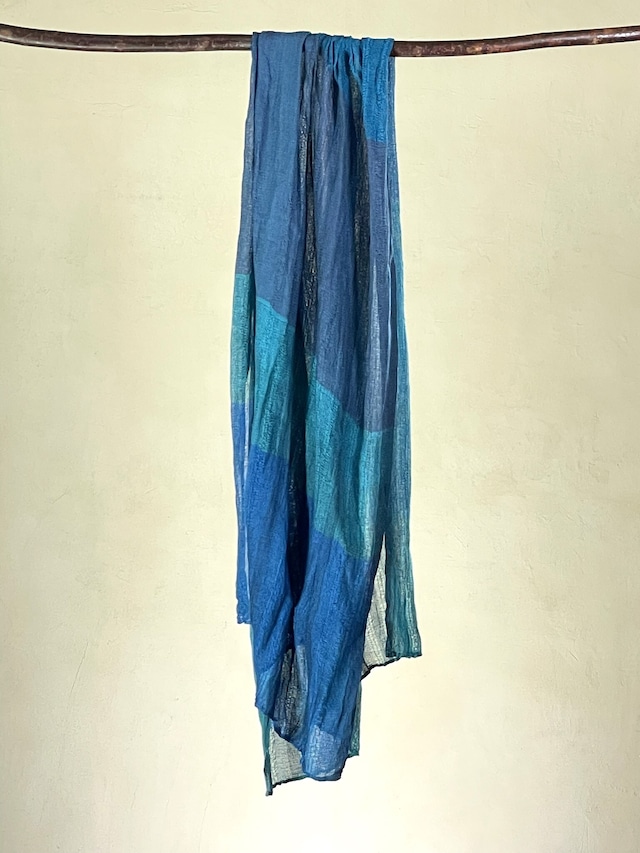絹からみ織り布（ストール) ～青いろいろ～　Silk leno weaving cloth (scarf) ～blue mix～