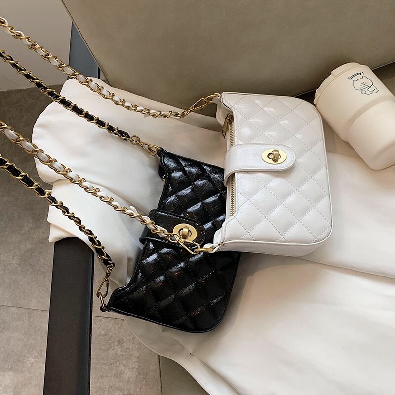 サマーワイルドインレディーススモールバッグ2020人気の新しいトレンディなファッションチェーンメッセンジャーバッグネットレッドスモールスクエアバッグ 手作りハンドバック82662217894