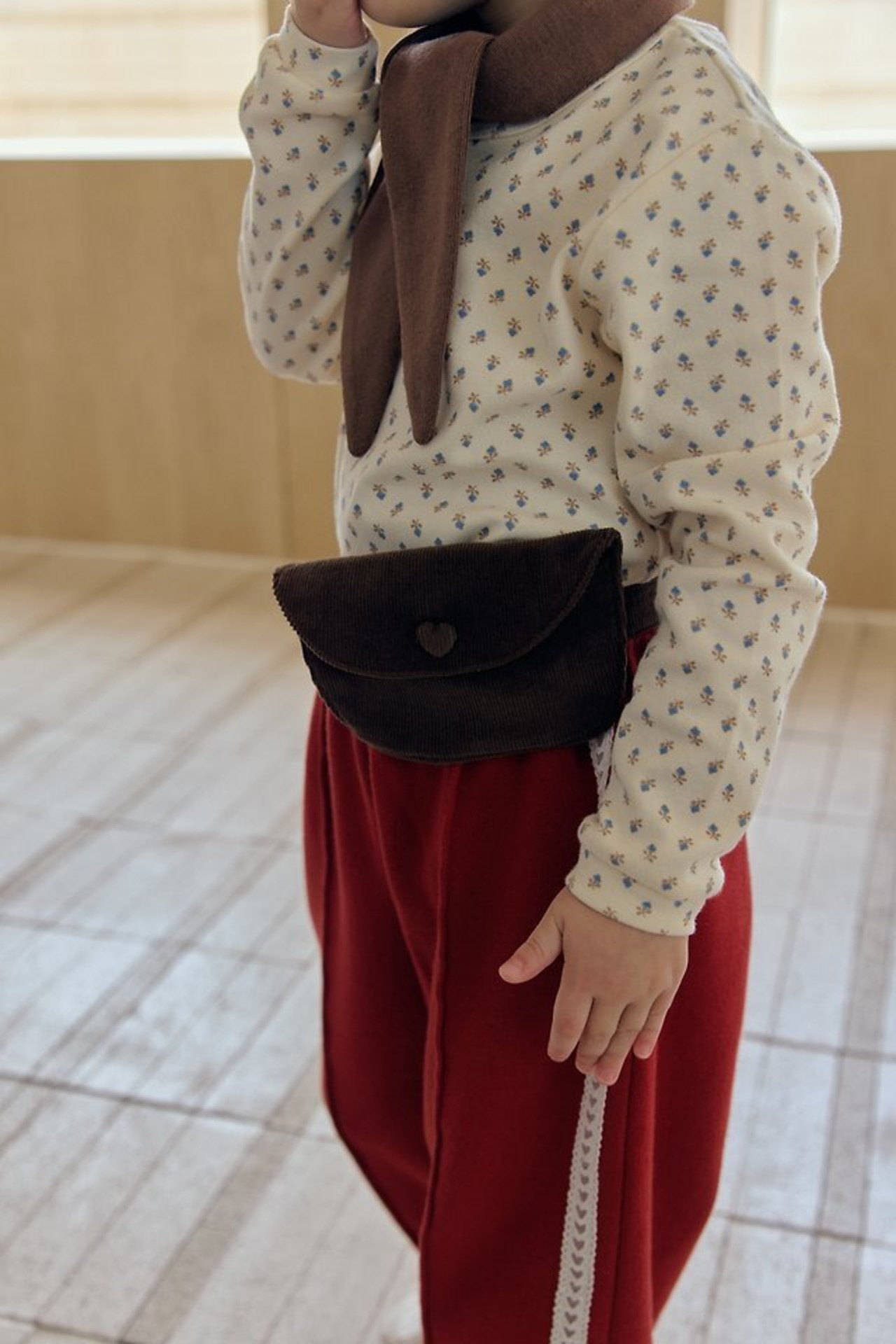 【取寄】MOME ソフトフラワーTシャツ|秋服|韓国子供服| 26/AT