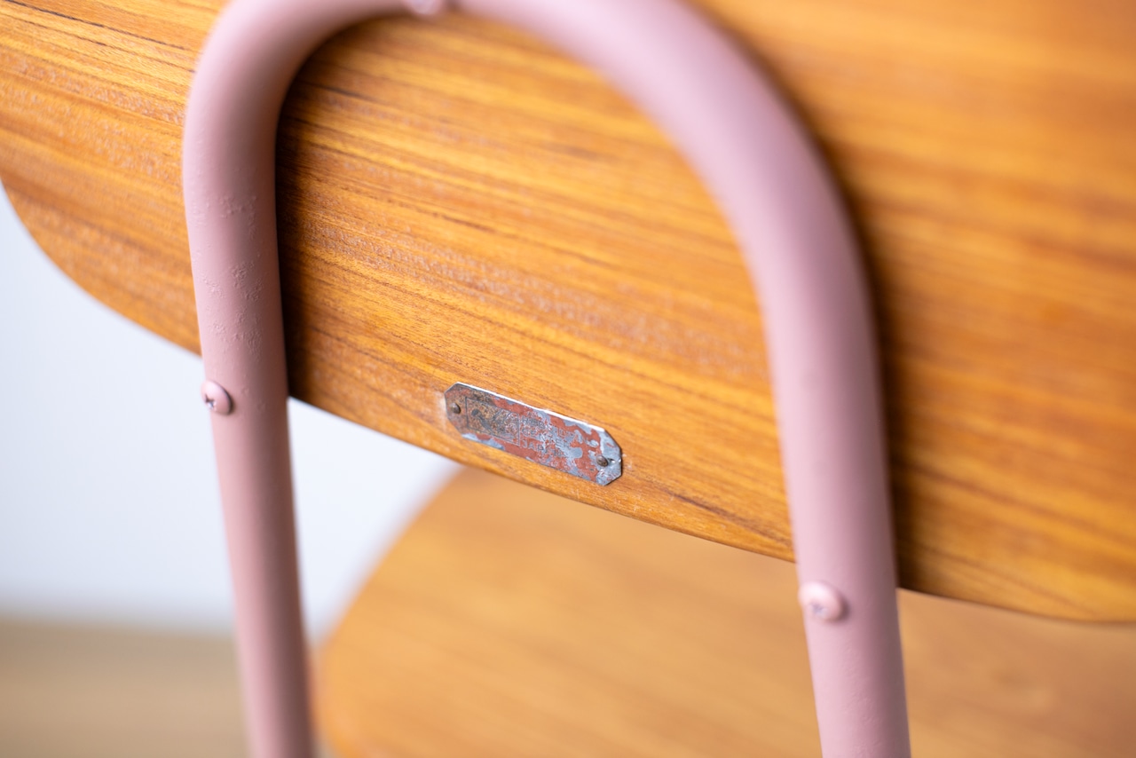 GOOD LUCK CHAIR 009