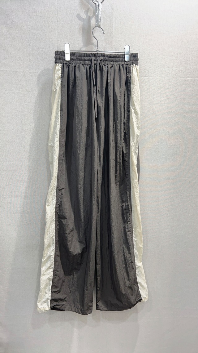 【TODAYFUL】Nylon Line Pants / Dark gray（要お問い合わせ）