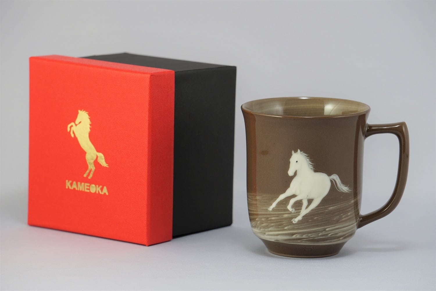マグカップ 白馬（走馬） | 陶房亀岡