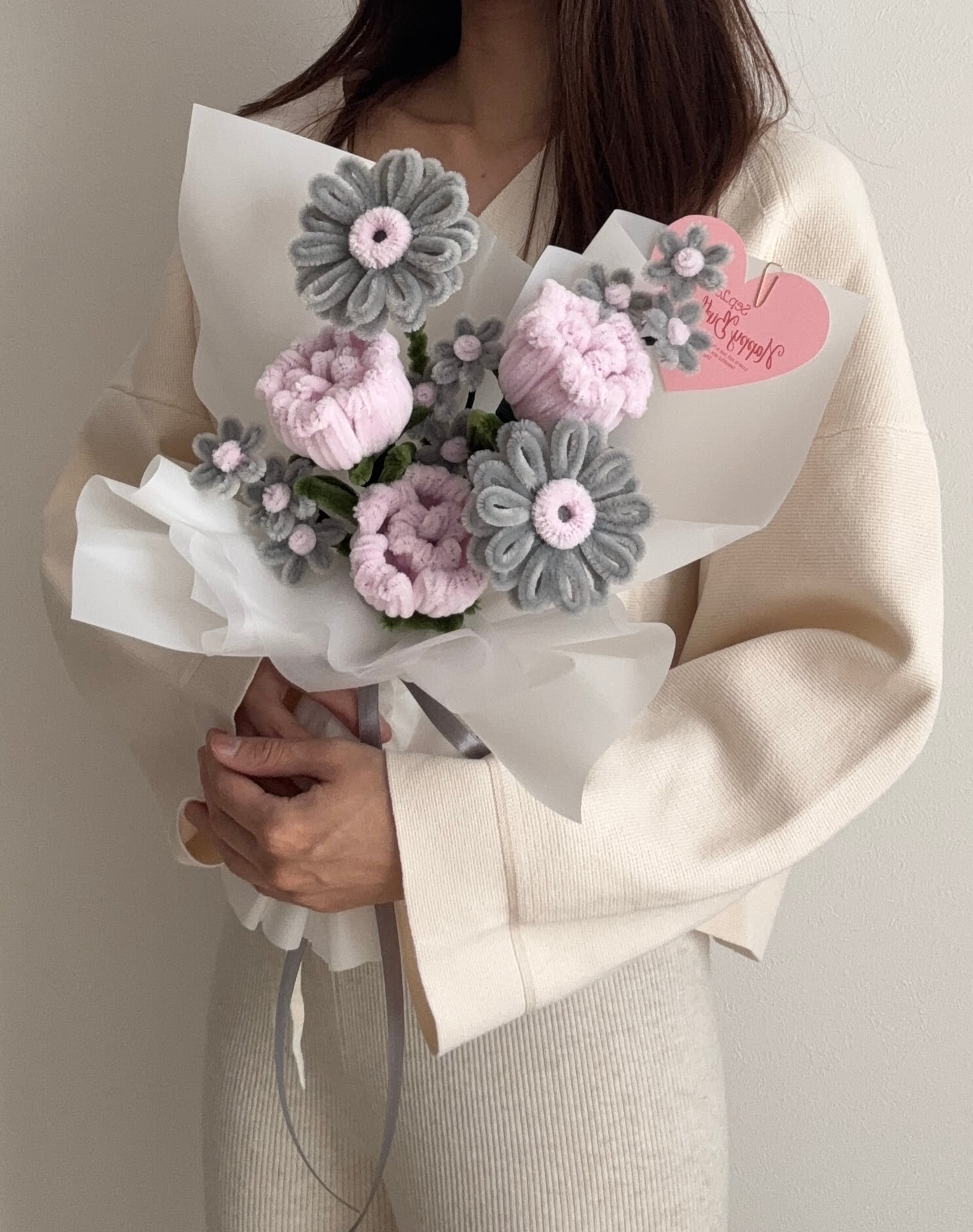 pink×gray G bouquet【モールフラワー8本】 | VOMUL