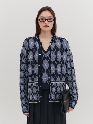 [EENK][WOMEN] Argyle Knit Cardigan – Navy 正規品 韓国ブランド 韓国通販 韓国代行 韓国ファッション インク 日本 店舗