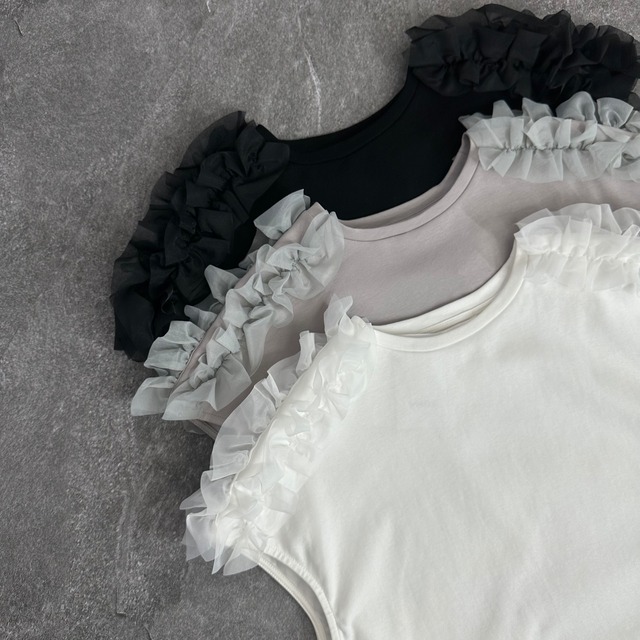 ◆即納◆ショルダーシフォンフリルトップス（ネコポス対応）（ご注文から1-4営業日でお届け）