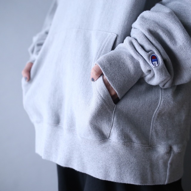 "Champion" front logo design over silhouette reverse wave sweat parka