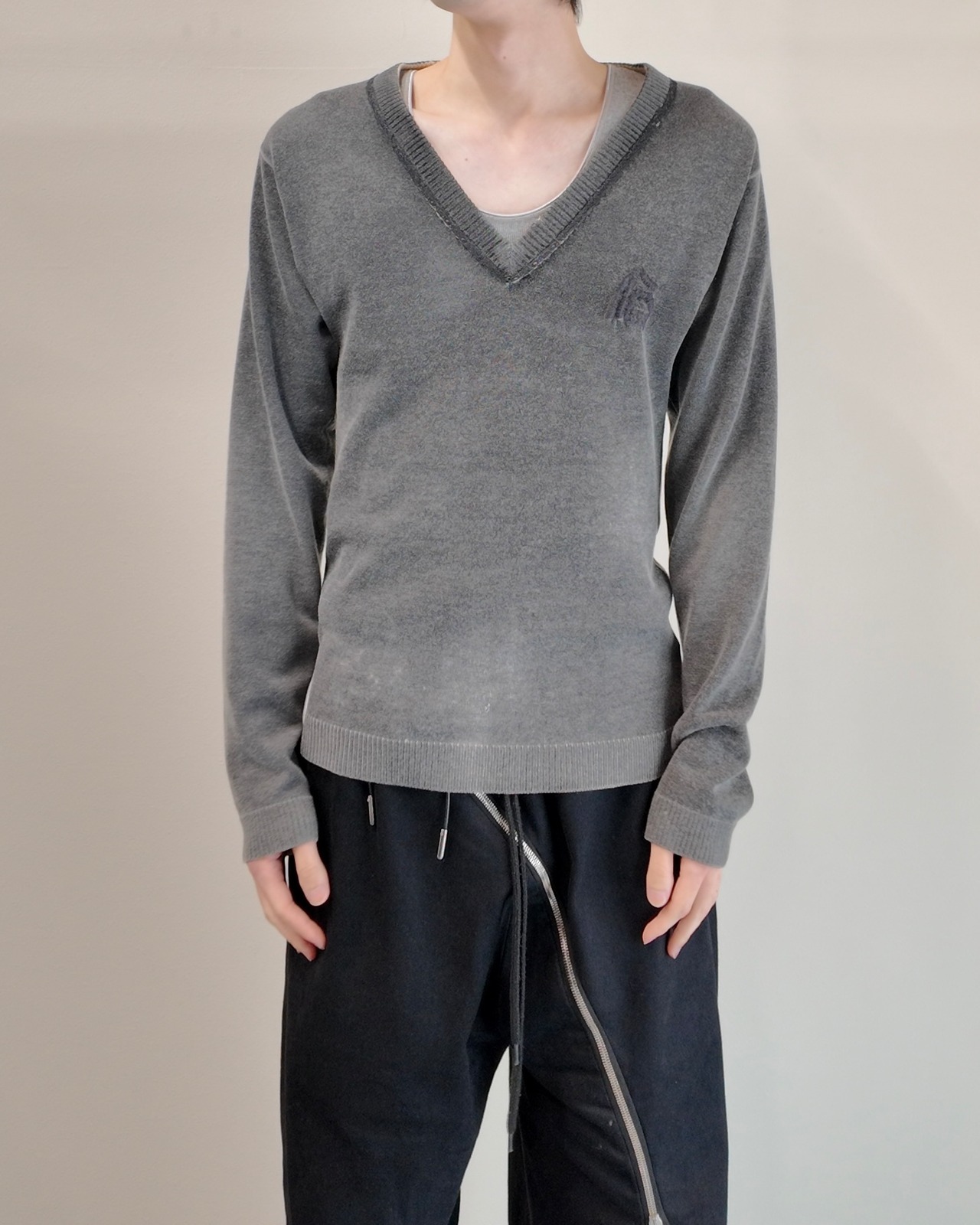 【John Galliano】lace detail faded v-neck knit