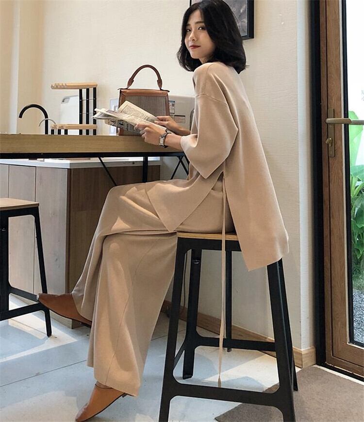 気持ち華やぐ☆おしゃれなセットアップ】こなれ感のあるニットトップス