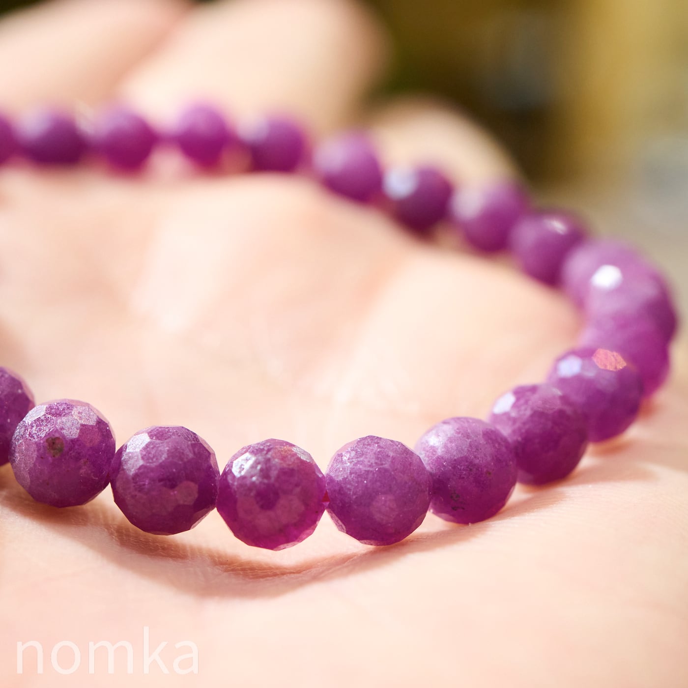 【情熱が目覚める】ビルマ産 ルビーカット 一連ブレスレット(6.5mm珠/約16cm)