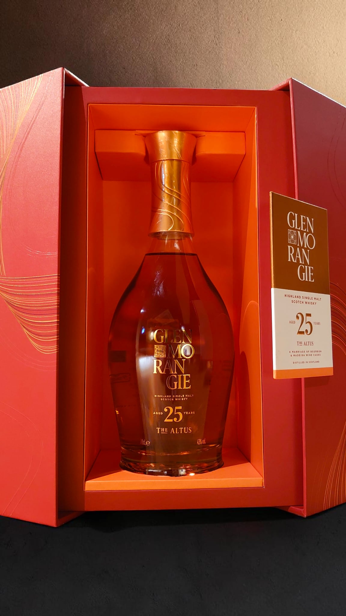グレンモーレンジィ アルタス 25年 | お酒の販売専門店「リカーライブ