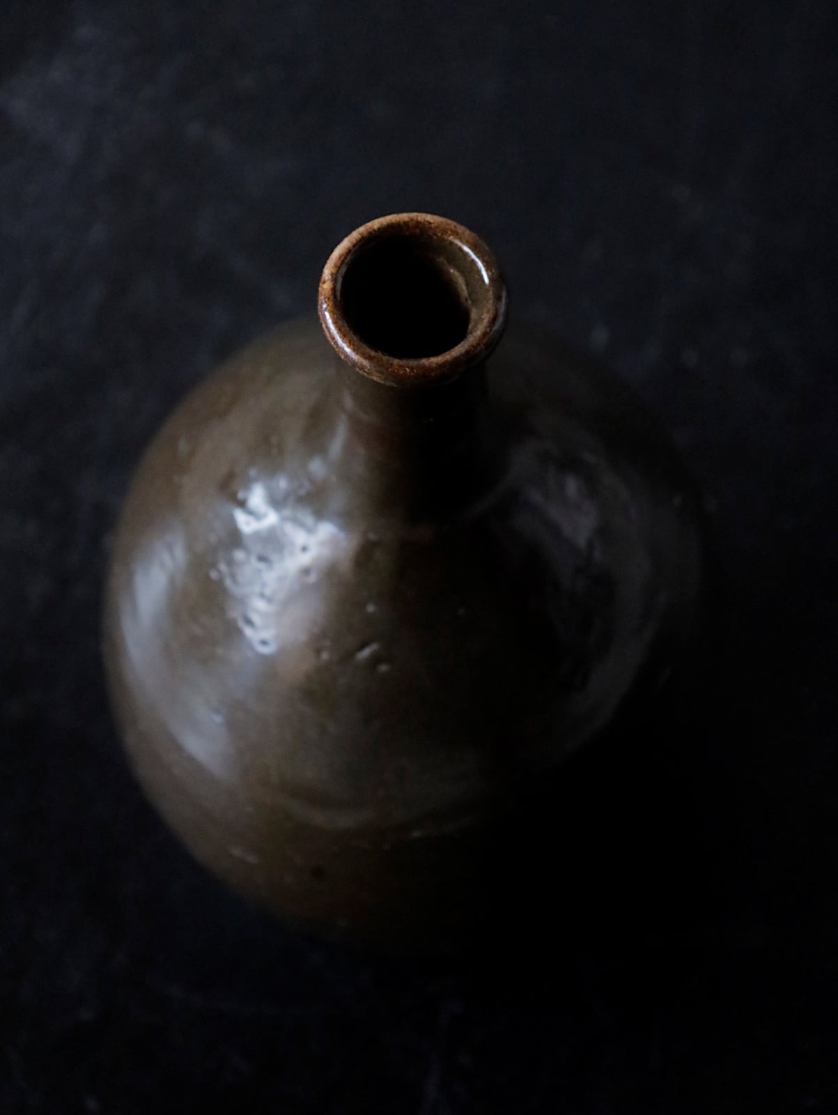 花器／徳利 黒薩摩【込】 | アルドマ 古道具・古家具・アンティーク