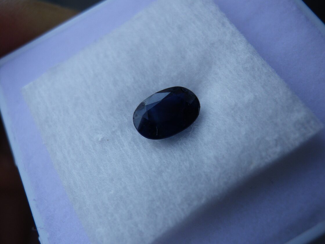 非加熱処理 天然ブルーサファイア 0.943ct カンボジア パイリン鉱山 