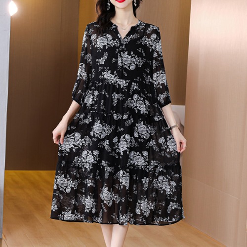 花柄ワンピース レディース ワンピース シフォンワンピース 七分袖ワンピース Ｖネック ゆったり ルーズシルエット 体型カバー ミドル丈 カジュアル お出かけ おしゃれ フラワー 総柄 ワンピース