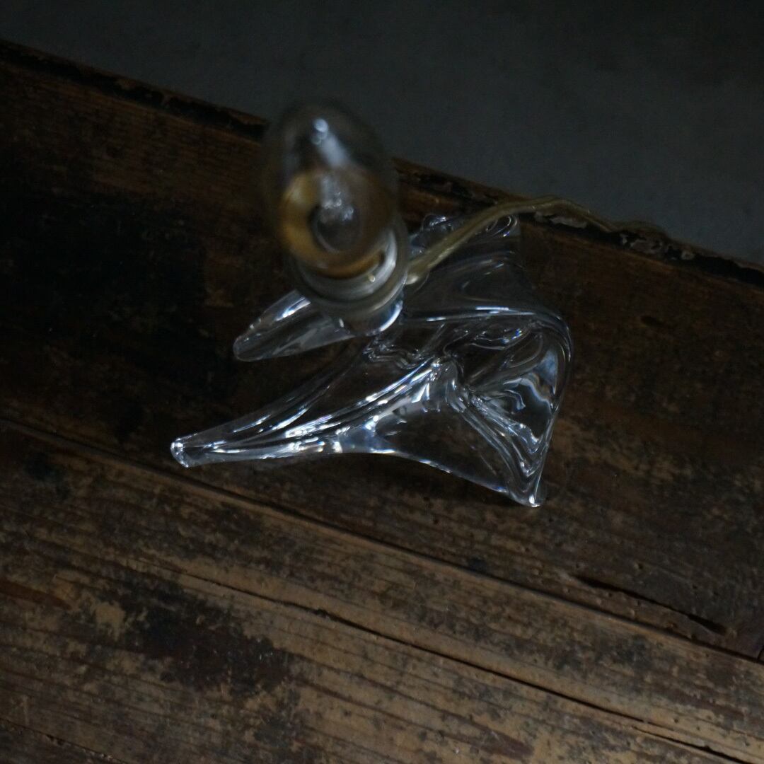 古いフランスのテーブルランプ
