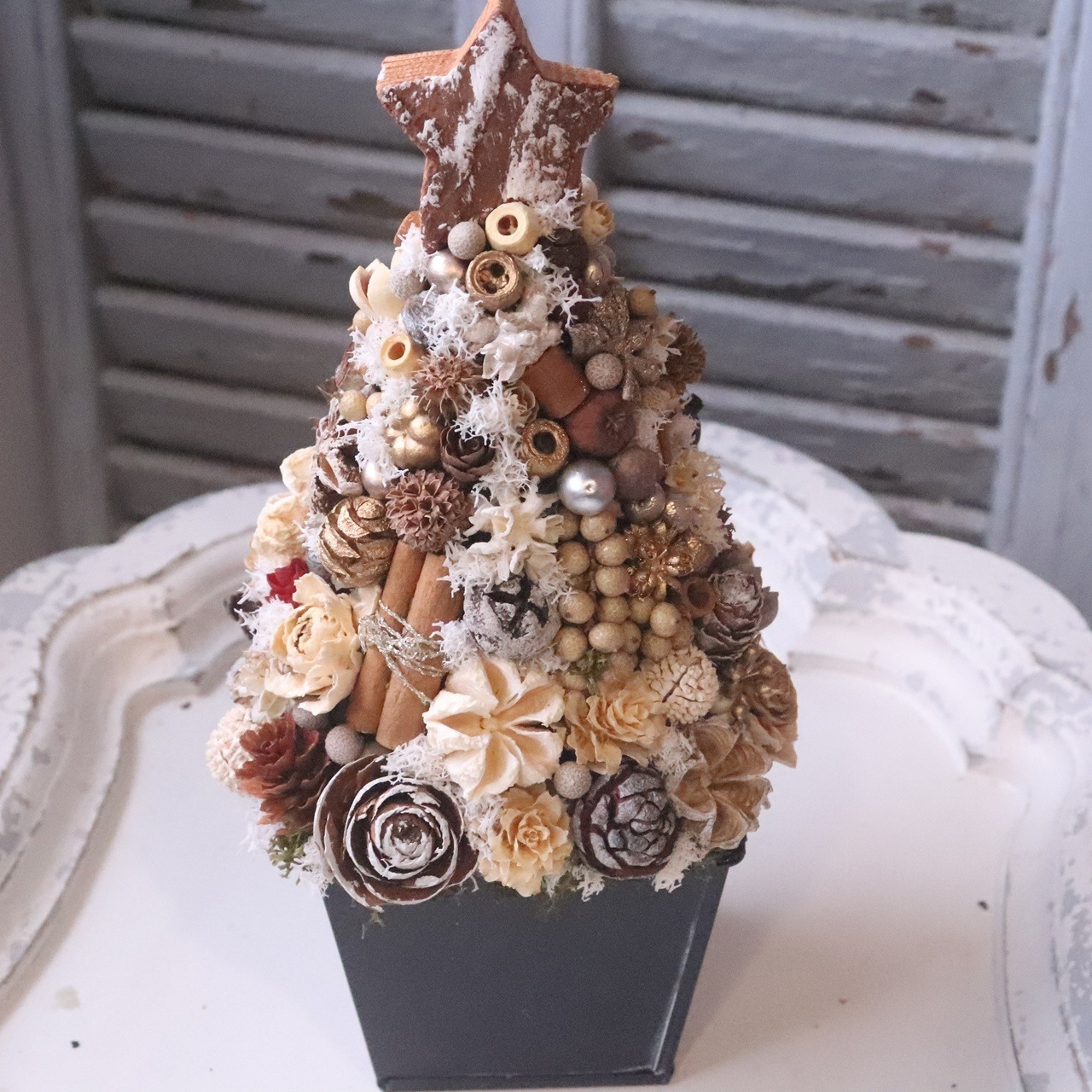 木の実ツリーL　1点もの｜木の実の小さなクリスマス飾り　木の実いっぱい　冬のナチュラルインテリア　プレゼント　推し活におすすめ　