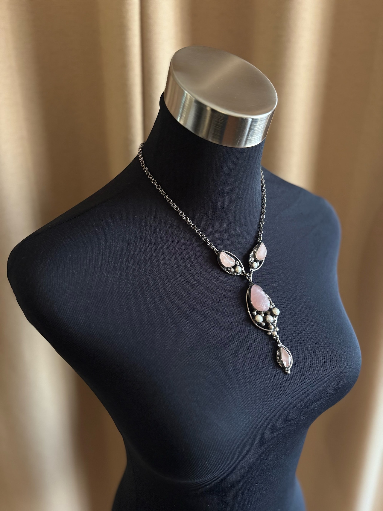 pale pink stone vintage necklace-4572-3