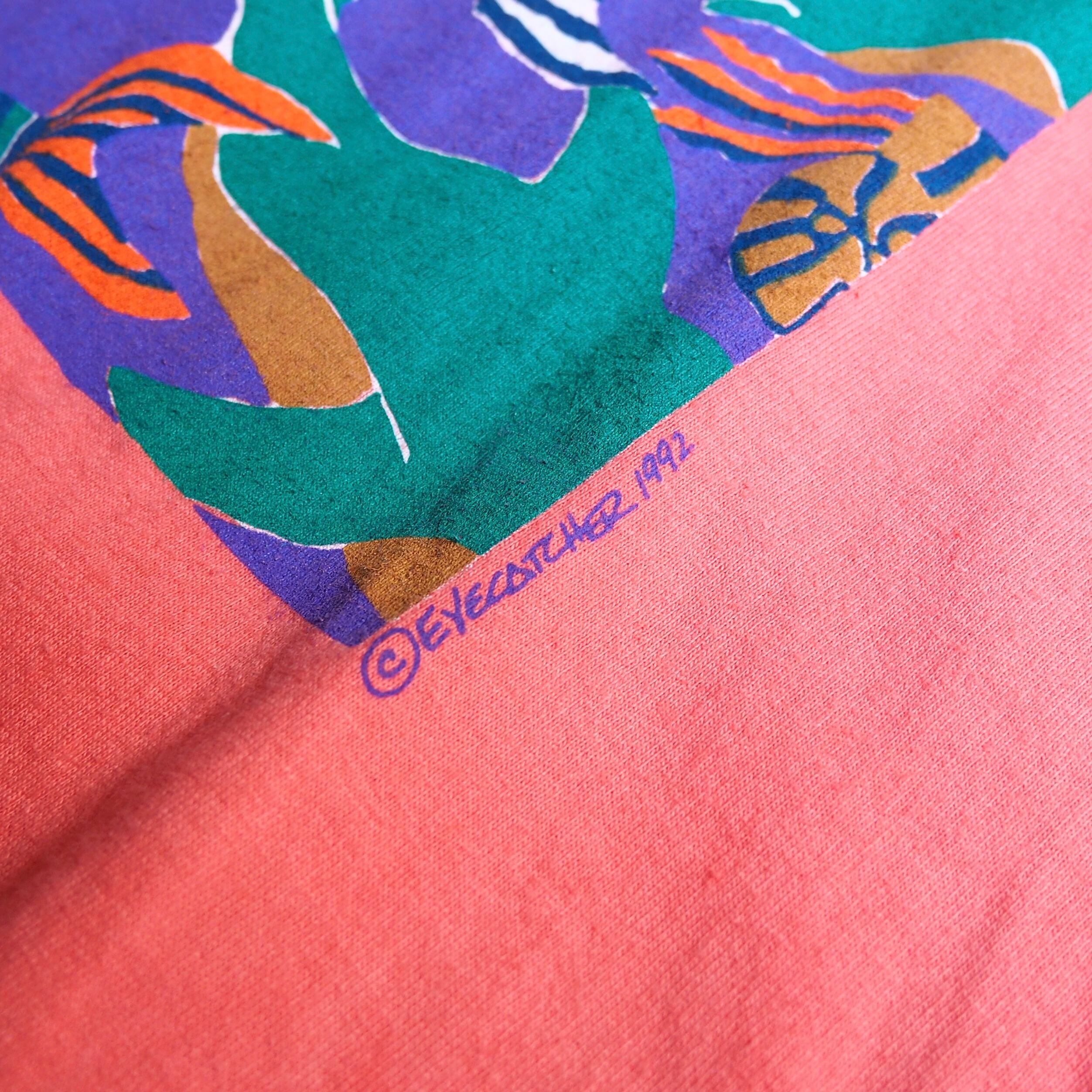 1992s " Made in USA " Fish printed Flamingo pink color vintage loose Tee