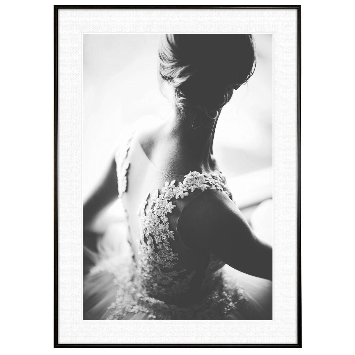 人物写真 ドレスを着た女性の背中 インテリアモノクロアートポスター額装 AS2505