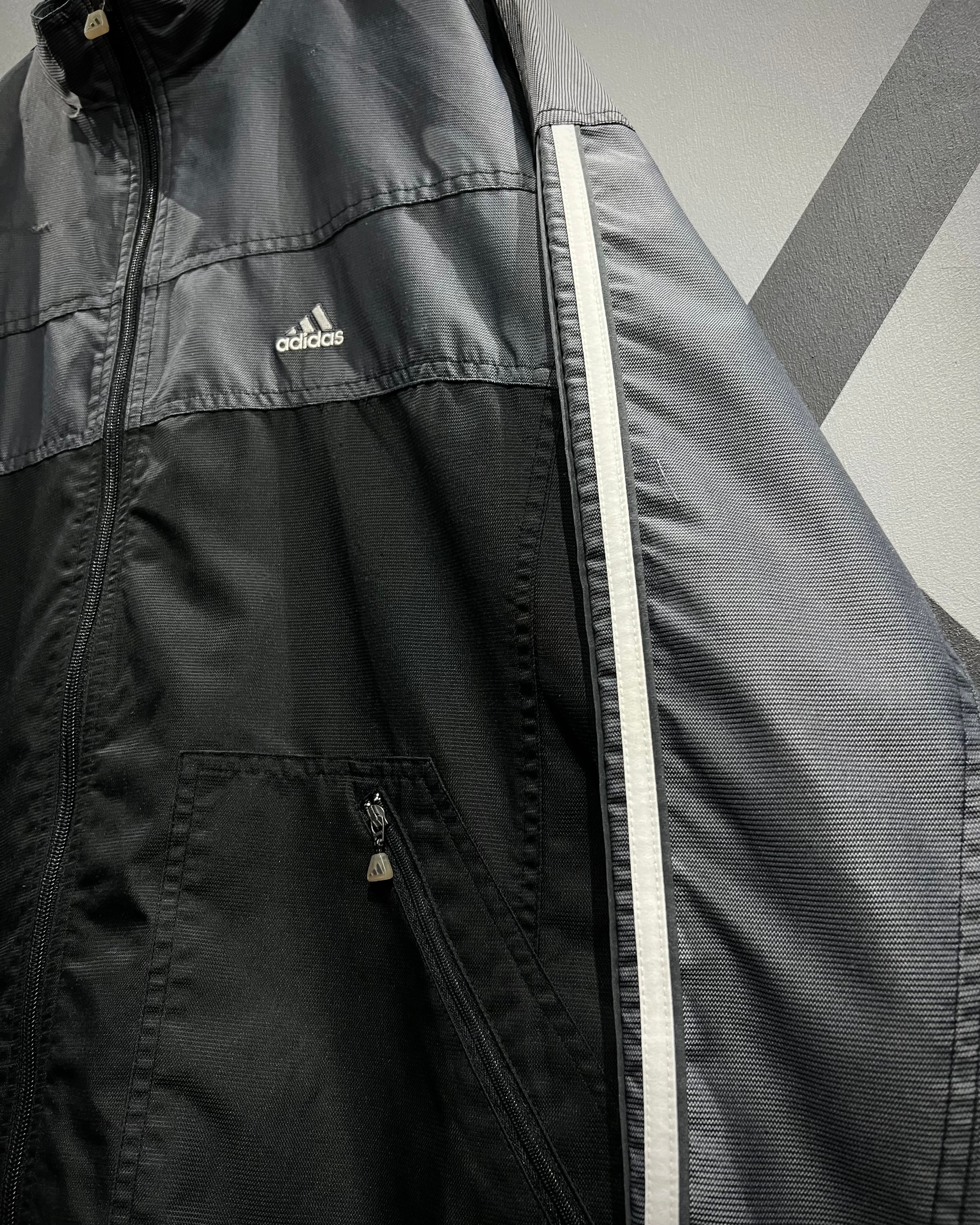 X VINTAGE】90's “adidas” Metallic Silver Switching Loose Track