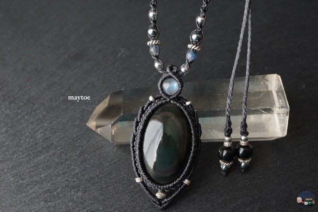 レインボーオブシディアンのマクラメネックレス ‐ galaxy stars -