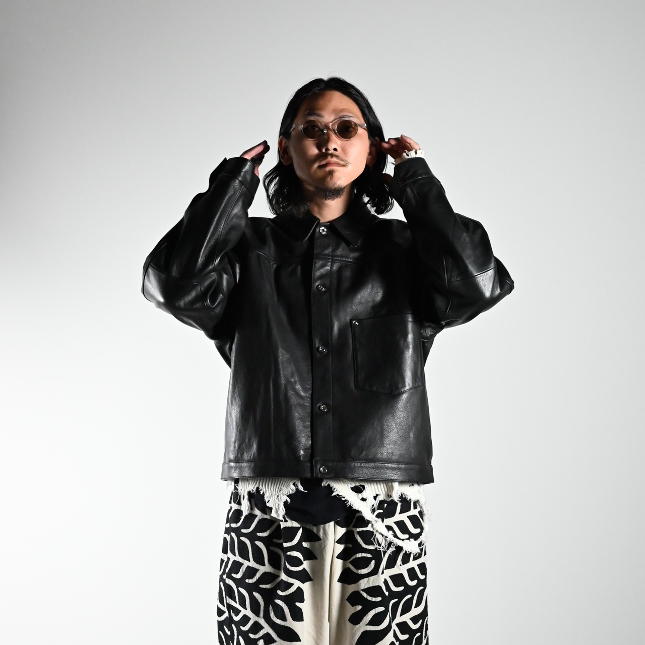 CCUの新作「TRUCKER JACKET」コーディネート