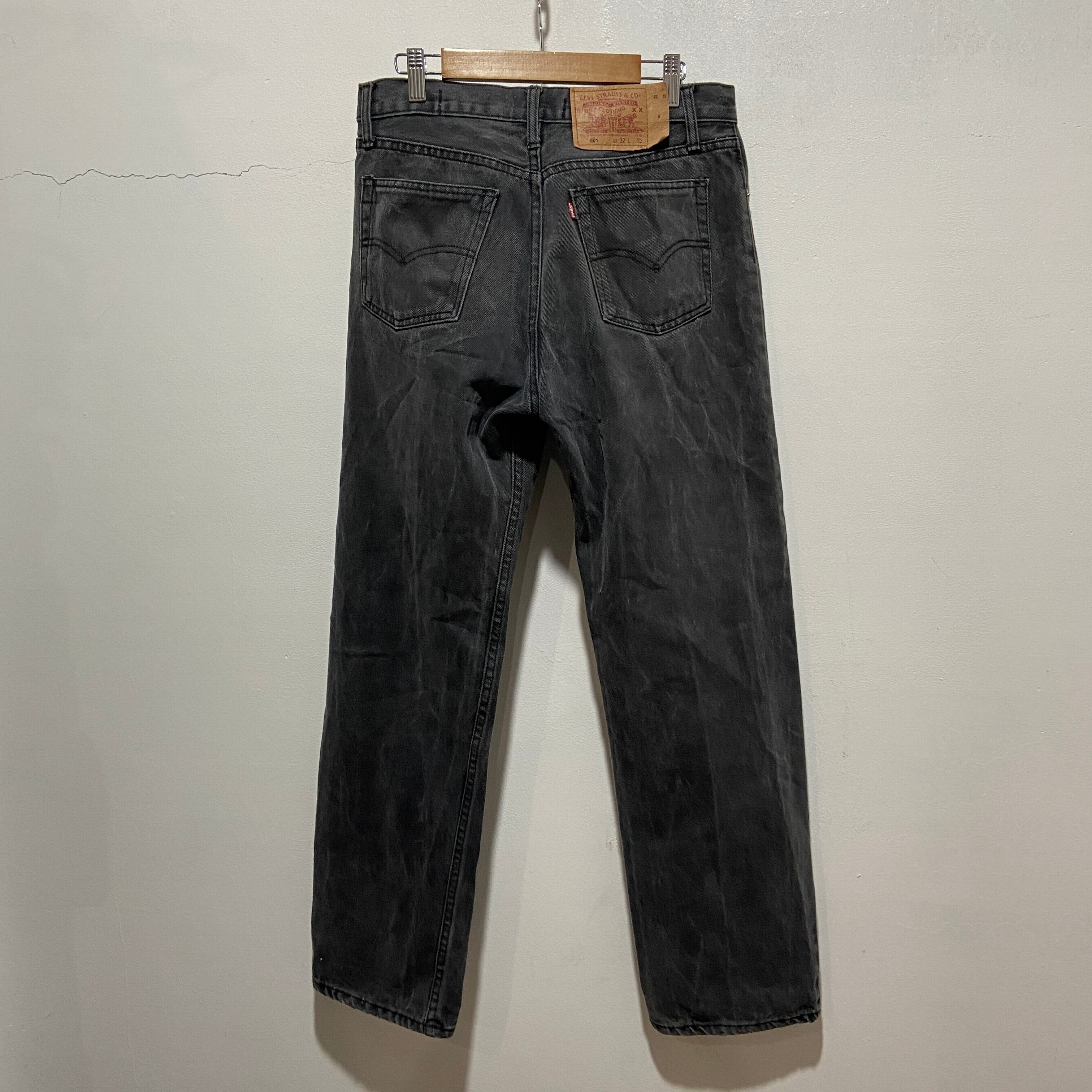 『送料無料』90s Levi's 先染め　501 ブラックデニムパンツ　USA製　W32 | 古着屋 Uan powered by BASE