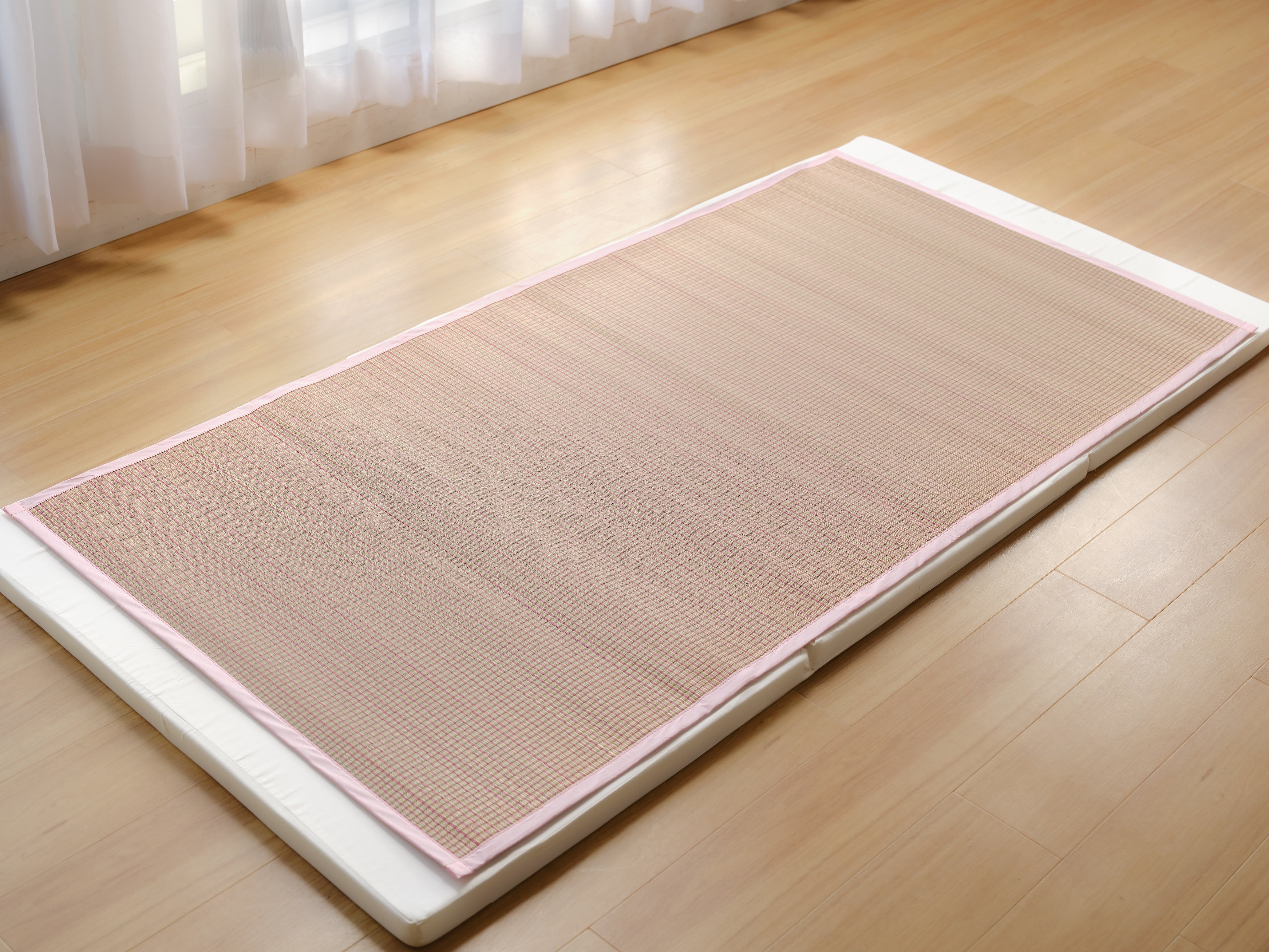 国産 寝ござ】カラフル寝ござ - ピンク 87×174cm | 松正 福岡花 国産 寝ござ】カラフル寝ござ - ピンク 87×174cm | 松正 福岡花