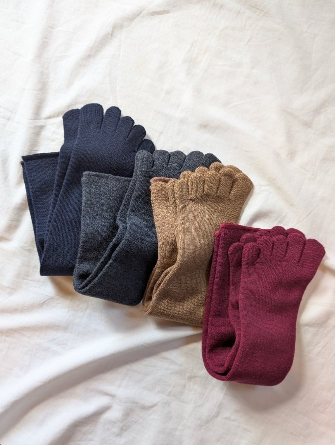 Gluck und Gute 足の肌着　五本指　絹とウール　ロング丈