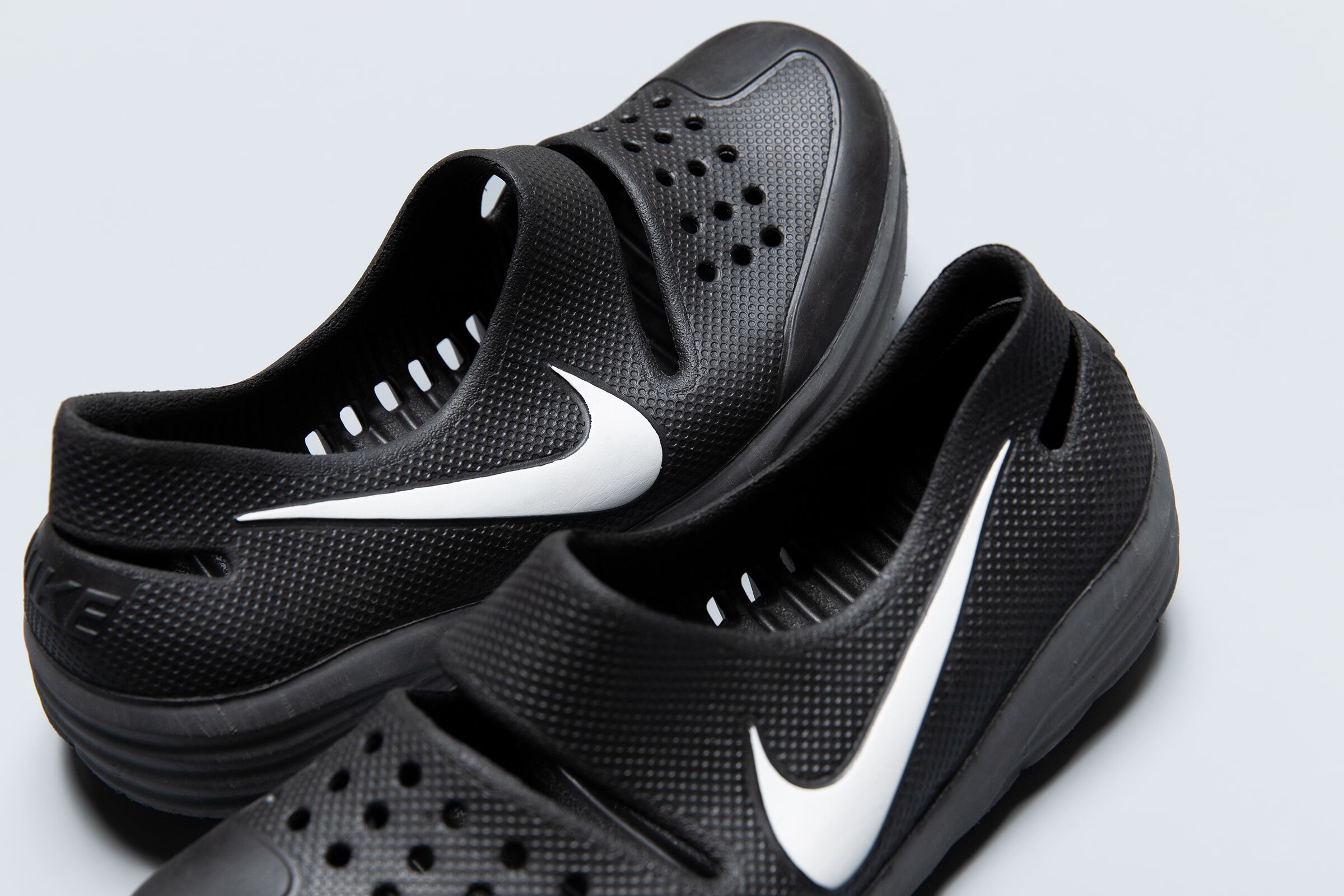 NIKE SOLAR SOFT SANDAL | PLAYGROUND | スニーカーショップ