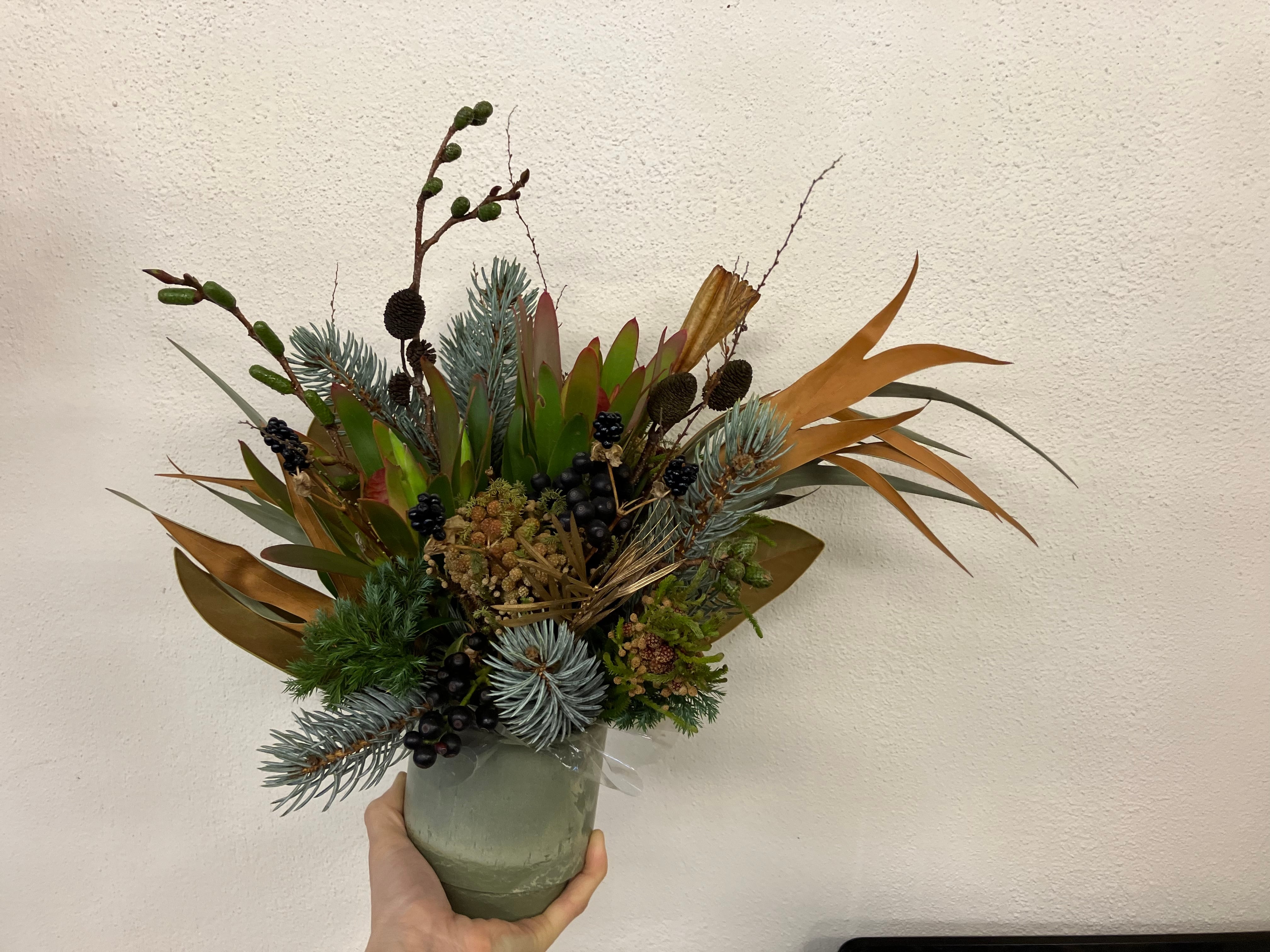 ドライフラワーになるアレンジメント ➀ | FlowerTAKASE ／ atelier