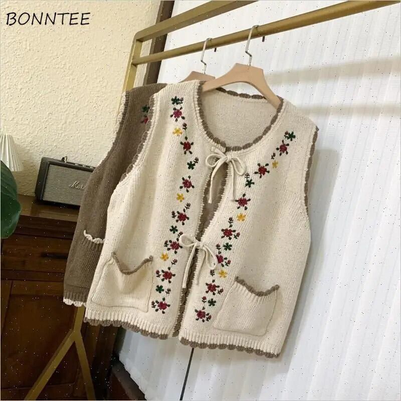 【新作】【送料無料】 ニットベスト女性柔らかい甘い花柄刺繍ヴィンテージインディーフォークカジュアルノースリーブ暖かいガーリッシュオールマッチストリート Mujer 0281387418603